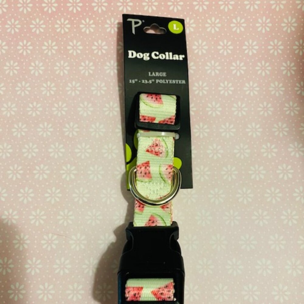 "P" Dog Collar Size: L Watermelon Pattern